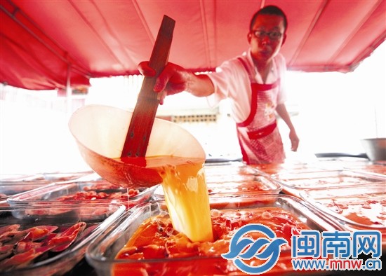 30歲的小張，已經(jīng)做廚師跑江湖15年了