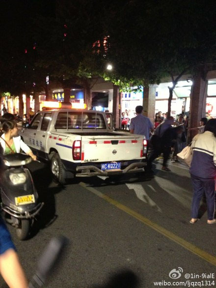 疑城管打老大爺照片