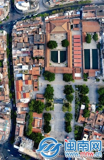 5.府文廟是集宋、元、明、清四朝建筑形式為一體的孔