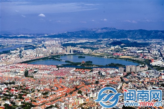 高空下，西湖公園、泉州博物館、閩臺緣博物館等構(gòu)筑