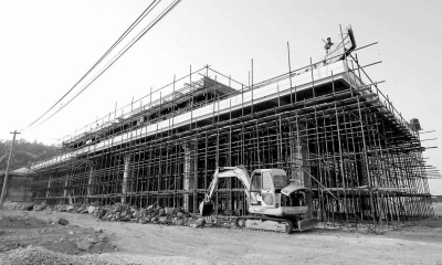 建設(shè)中的南石高速石井收費站