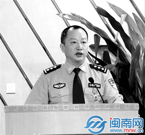 曾芝強(qiáng)在表彰大會(huì)上發(fā)表感言