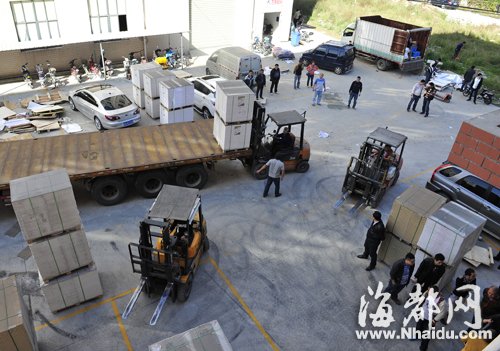 福建印刷業(yè)“巨頭”垮塌 廠區(qū)遭“哄搶”