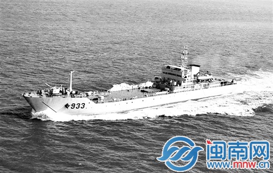 圖為中國排水量四千噸級(jí)的一型登陸艦