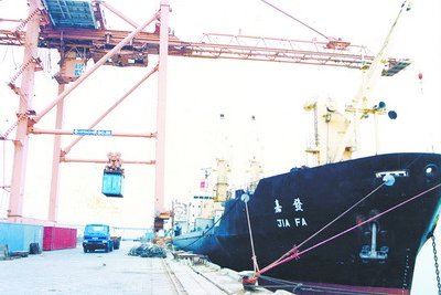 1985年拍攝的往來香港與廈門之間的班輪