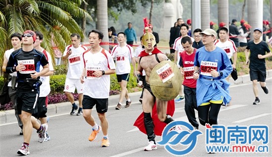 精心打扮的選手為比賽增色不少1