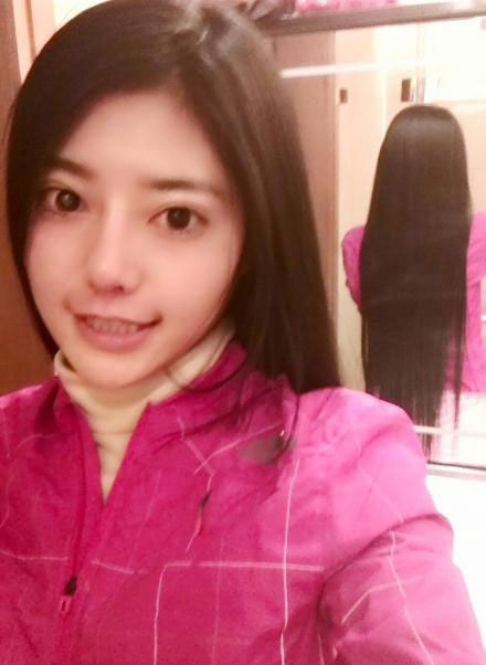 最美馬拉松女孩火了 跑步狂人要跑100個(gè)全程8