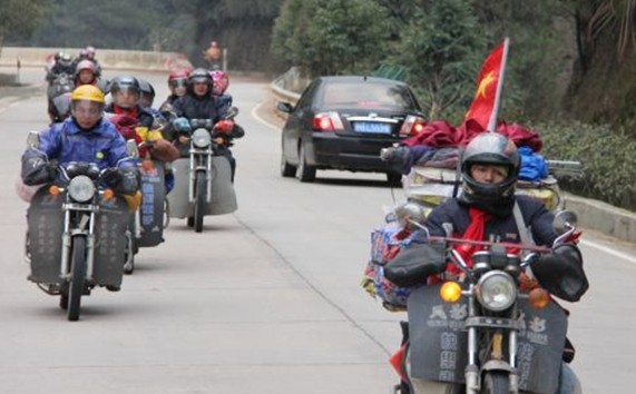 福建鐵騎返鄉(xiāng)免費(fèi)加油行動(dòng)