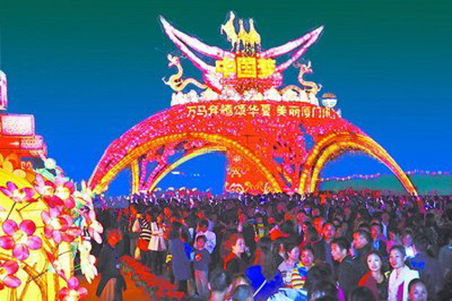 主燈組《華夏之穹》視覺效果震撼