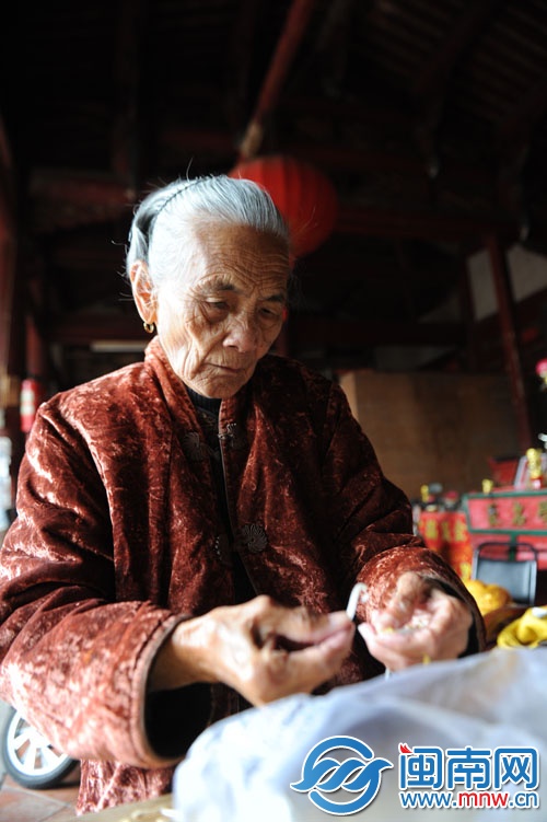 已經(jīng)89歲的尤阿婆身體硬朗，夸贊兒孫孝順