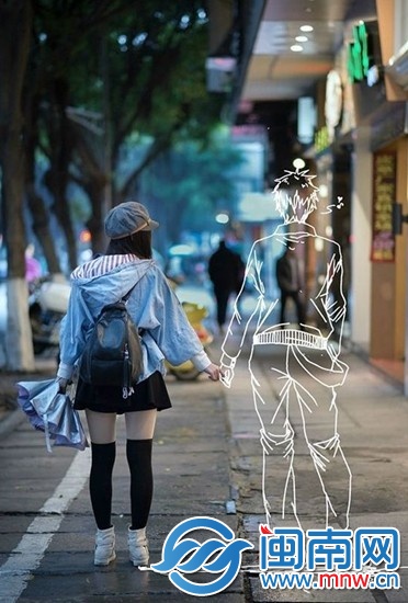 情人節(jié)前夕，@未央陌寒和“男友”牽手漫步泉州街道