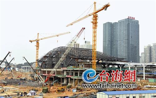 南站房主體完成，現(xiàn)雛形