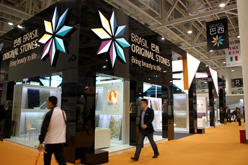 石材展上巴西展位吸引眼球
