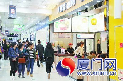 商家應主動向消費者開具發(fā)票