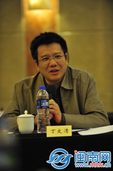 省總工會(huì)黨組成員、經(jīng)審會(huì)主任 丁文清