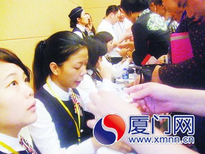 宣講會結(jié)束后,投資者瘋狂刷卡下單