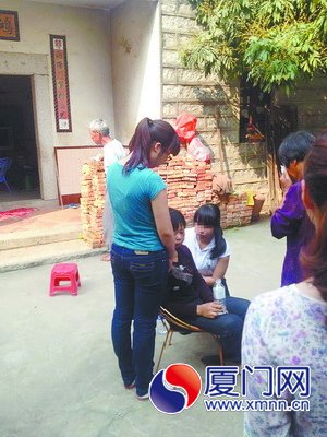 提起巨額賠償,顏女士就忍不住要哭