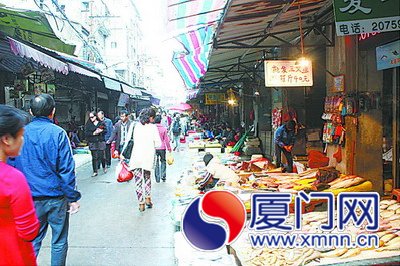 我市海產(chǎn)品主要來(lái)自廣東和江浙一帶，晉江船只捕撈范