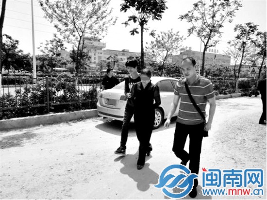 民警抓獲一名女嫌犯