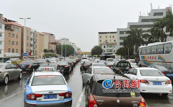 廈門大橋出島方向堵車
