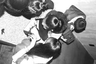 小記者在密室里解鎖。