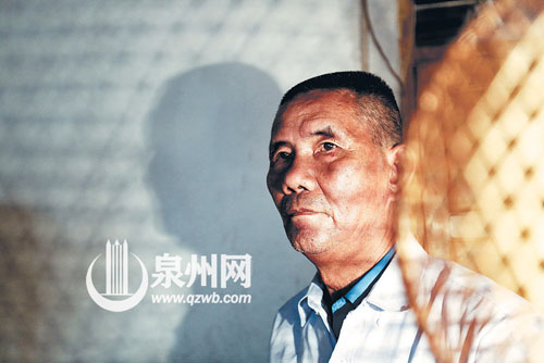 竹編是凌文彬的一切，如今，竹編已經(jīng)和他形影不離。