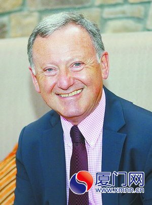 法國尼斯市副市長魯?shù)稀に_爾