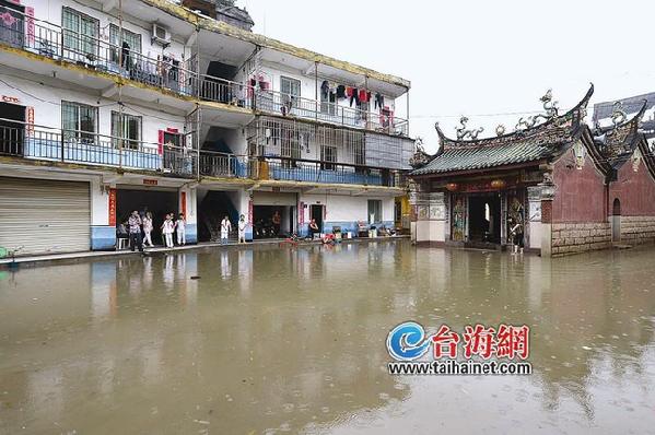 昨日廈門一場暴雨 警方7個(gè)小時(shí)接到17起積水報(bào)警