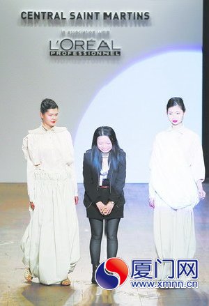 做大衣服的“廈門小女孩” 1