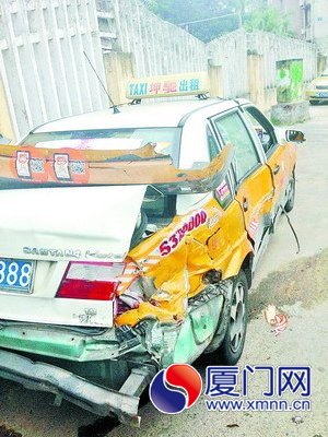 劉師傅的車(chē)已“面目全非”。