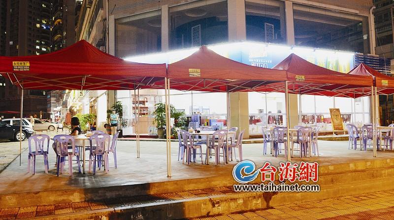 夜半食客驟減的大排檔