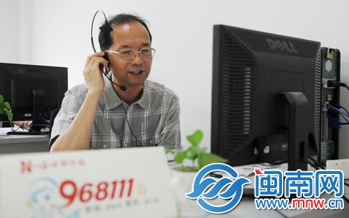 泉州市教育局分管基礎(chǔ)教育的副調(diào)研員曾文漢