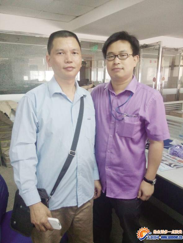 林師傅(左)和孩子的父親吳先生