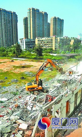 高爾夫球場拆除現(xiàn)場