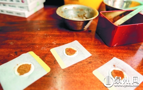 小小的“三伏貼”現(xiàn)在可以防治多種疾病，但藥效因人而異