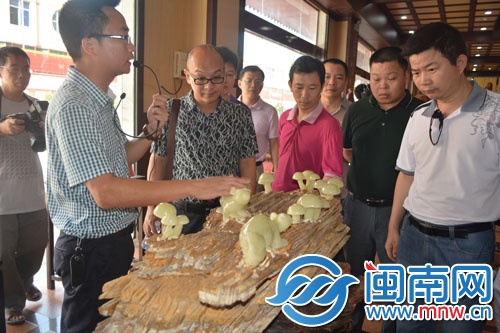 它是怎么創(chuàng)作出來的呢？大家圍觀國(guó)家一級(jí)技師李幼琴