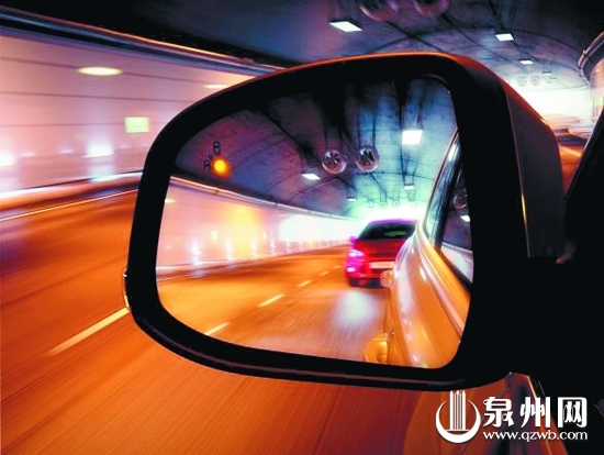 在應(yīng)對可能發(fā)生的危險，要讓別人注意你。